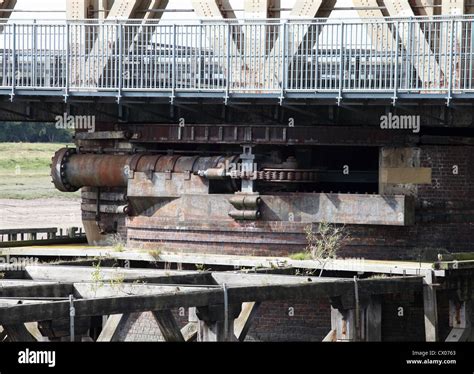 The mechanism of Hawarden rail swing bridge over the river Dee near ...