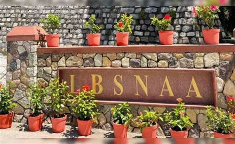 UPSC के बाद LBSNAA में क्या-क्या होता है? फाउंडेशन कोर्स, ट्रेनिंग ...