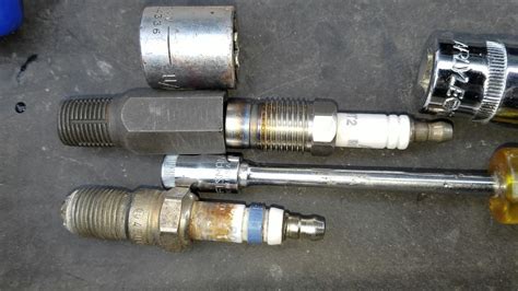 How to Fix Spark Plug Threads 的图像结果