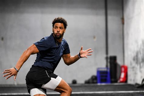 Defensive Back Training 的图像结果