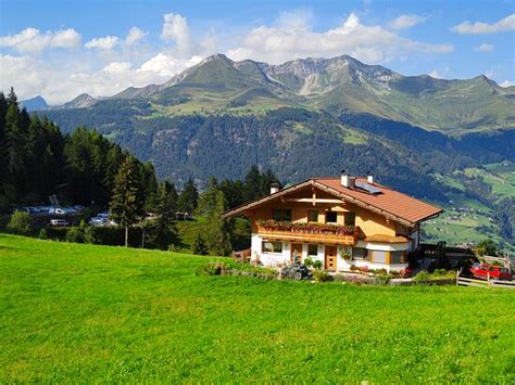 GASTHOF SCHONAU (Moso in Passiria) - Lodge Reviews, Photos, Rate ...