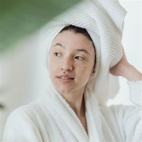 Hudakuten: Så behandlar du perioral dermatit | lyko.com