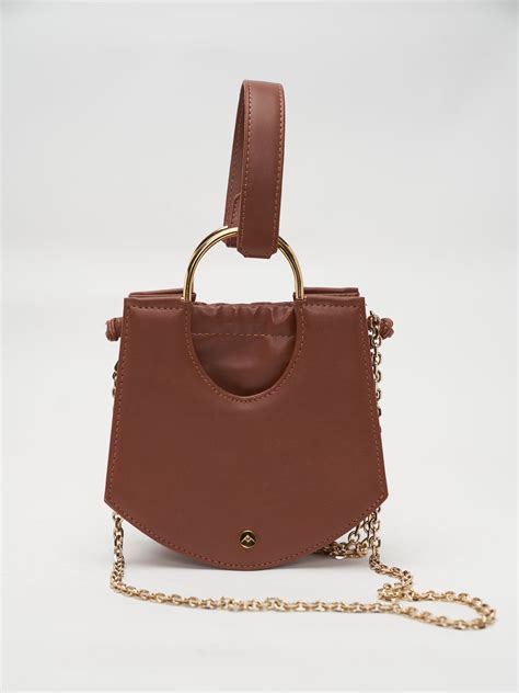 Tann Scrunchie Wristlet – TANN TRIM