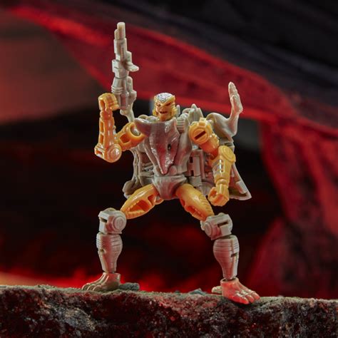 Slideshow: Transformers: Generations War for Cybertron: Kingdom