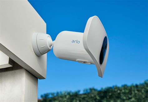 Review: Arlo Pro 3 Floodlight Security Camera – Pickr