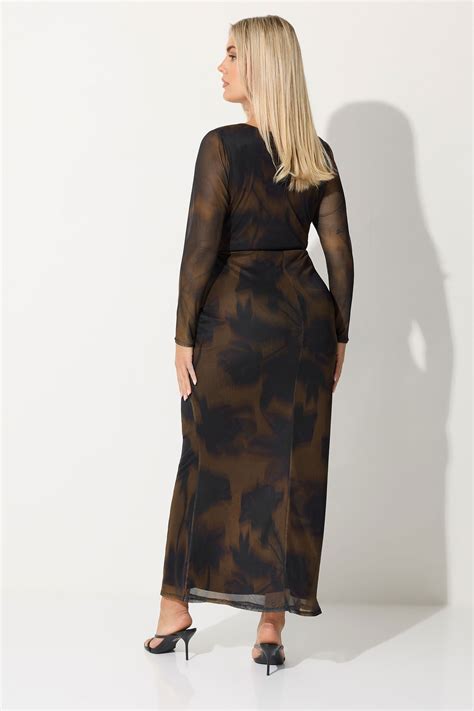 LIMITED COLLECTION Plus Size Brown Blurred Floral Mesh Maxi Dress ...
