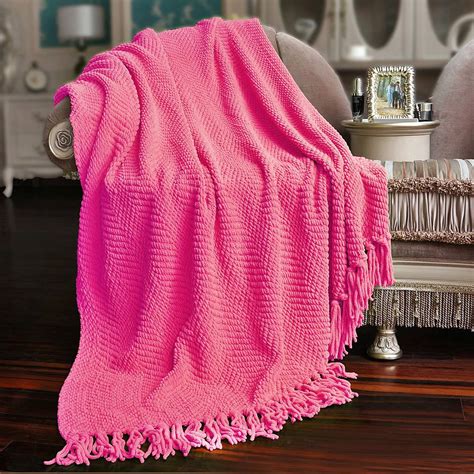 14 Best Pink Throw Blanket for 2023 | CitizenSide