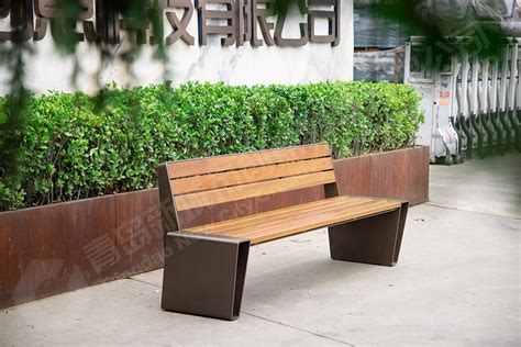 定制异形不锈钢公园椅 户外防腐木公园椅 商场景观休闲椅坐凳 - - 休憩桌椅供应 - 园林资材网