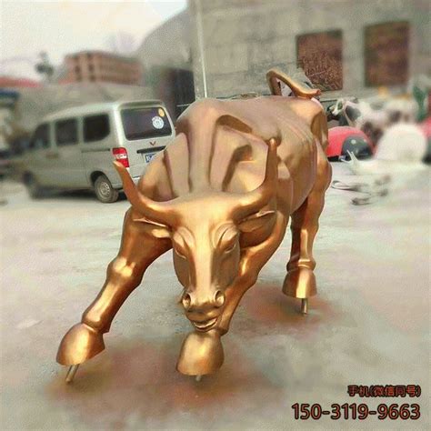 商场动物彩绘牛玻璃钢雕塑-方圳雕塑厂