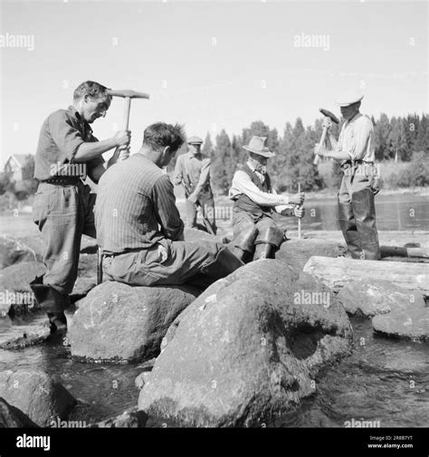 Current 17-1-1947: The catastrophic droughtReports are pouring in from all corners of Eastern ...