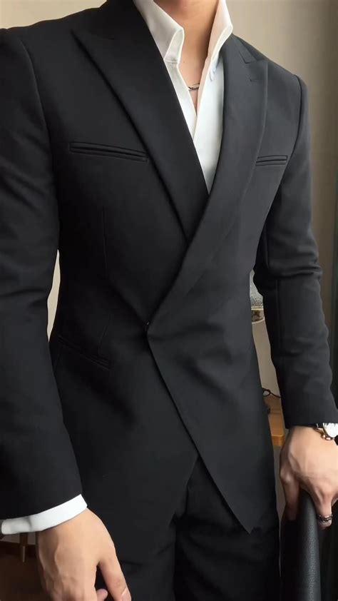 Designer Men Suits 的图像结果