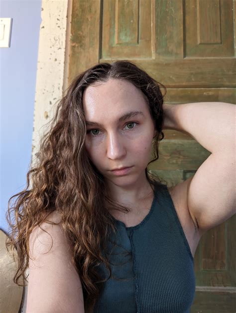 Am I hot in this teal shirt? 32f : r/SFWAmIHot