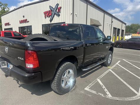 2015 Ram 1500 6” Rough Country Lift 295/65/20 BFG KO3 Tires