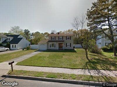 130 Greenbelt Pkwy, Holbrook, NY 11741 | Homes.com