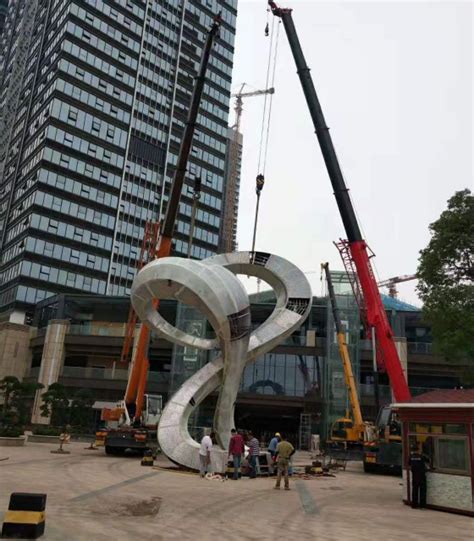 不锈钢雕塑安装固定的方法 - 深圳市中美艺嘉雕塑艺术有限公司
