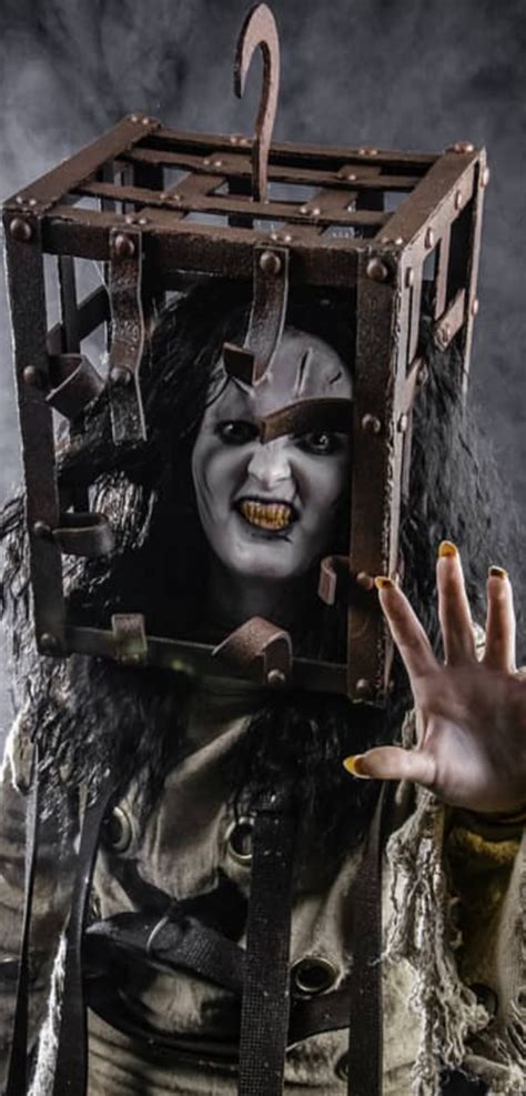 Thir13en Ghosts The Pilgrimess