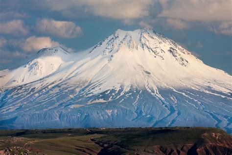Mount Ararat | Location, Meaning, Elevation, Map, & Facts | Britannica
