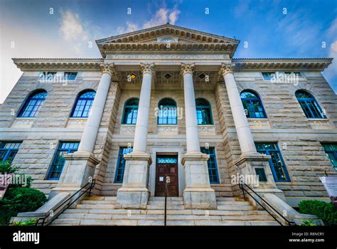 Old dekalb county courthouse hi-res stock photography and images - Alamy