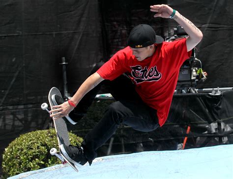 Ryan Sheckler Young Skating