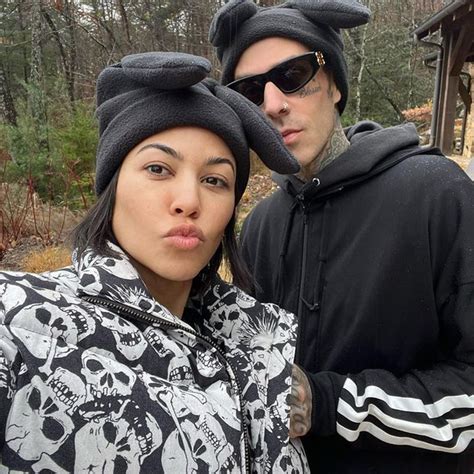 Kourtney Kardashian and Travis Barker's Latest PDA Photo Will Make You ...