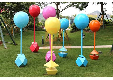 玻璃钢气球雕塑_玻璃钢景观雕塑 - 杜克实业