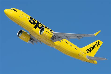 Spirit Flight Attendants Continue To Picket After Mass Cancellations