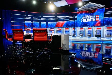 Democrats’ Debate Overshadowed by Impeachment Drama