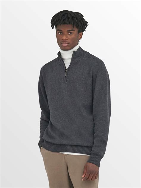 Sustainable Mens Clothing | Organic Cotton Essentials - Earth Wardrobe