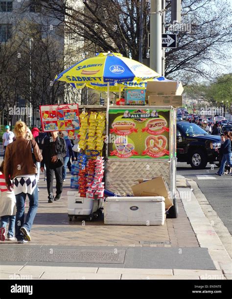 Hot dog stand hi-res stock photography and images - Alamy