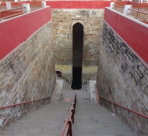 Photos: The amazing architecture of India’s ancient step wells