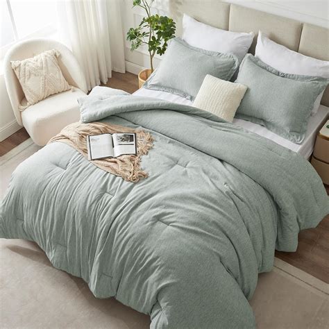 Amazon.com: CozyLux Queen Size Comforter Set - 3 Pieces Sage Green Soft ...