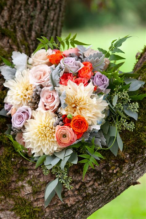 Seasonal Wedding flowers in Bothell - The Bothell Florist