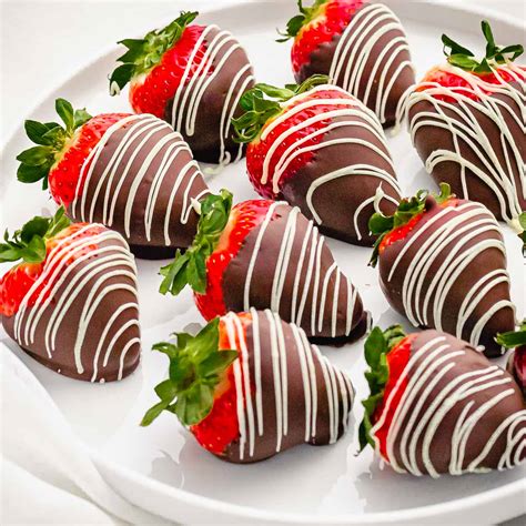 Chocolate Covered Strawberry Decorating Ideas