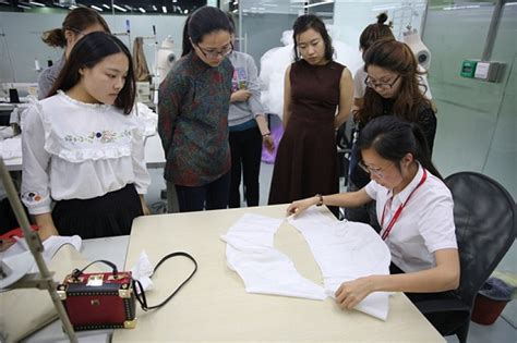 上海服装制作培训、服装CAD电脑打版培训培训课程-上海电脑制图培训-CFW服装教培网