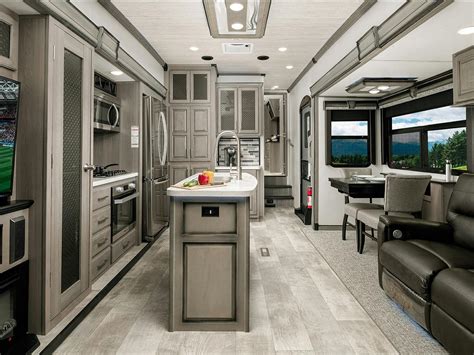 Legendary Keystone Montana #1 Luxury Fifth Wheel RV's - Keystone RV