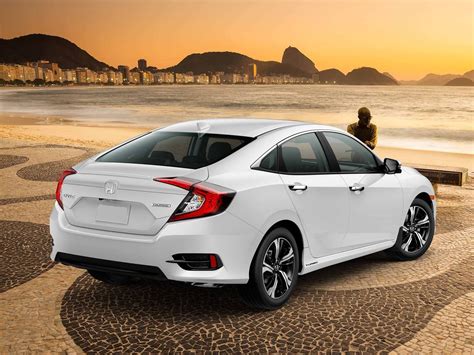 Novo Civic 2017 chega às concessionárias em agosto