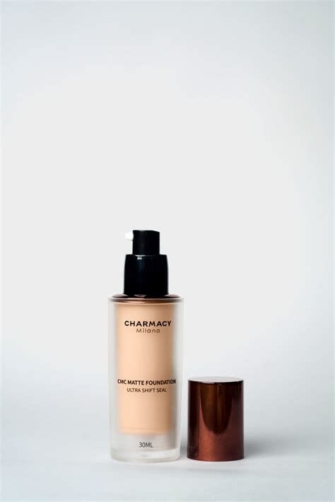 Matte Foundation: Face Makeup Product | Charmacy Milano