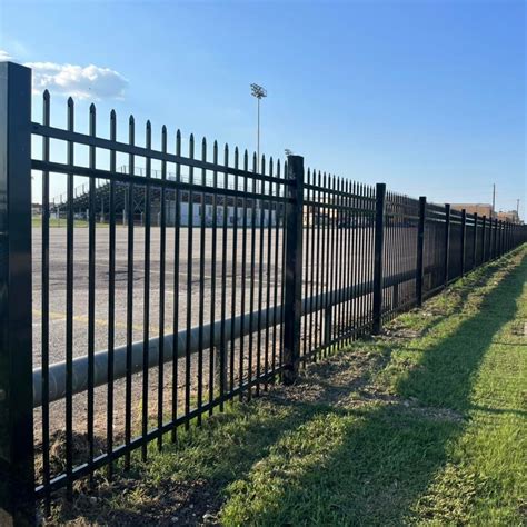 Cheap Wrought Iron Spear Top Picket Fencing 4, 5 & 6FT High X 8FT Long ...