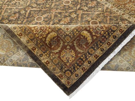GOLDEN EMBER Traditional Rug | Hand-Knotted | Luxurify