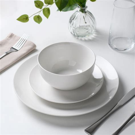 12-Piece Regency Porcelain Dinner Set