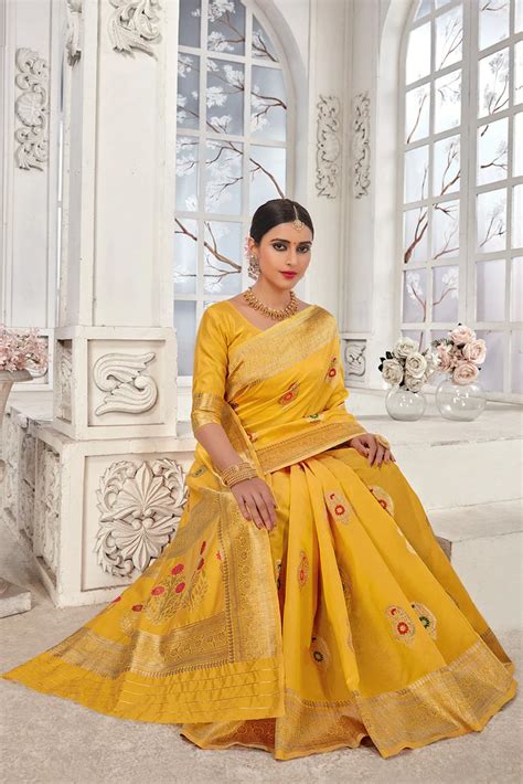 Yellow Banarasi Silk Saree With Zari Weaving Work - Clothsvi