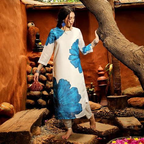 Qissa women's Royal Blue Primrose Flora Kurta With Trousers