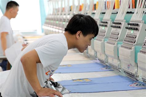 河北沧州：智能制造助力服装产业提档升级_图片新闻_中国政府网