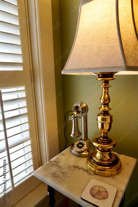 Old Time Phone 的图像结果