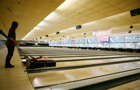 Mark Kodiak Ukena: Behind the Scenes at Lakeside Lanes in Mundelein