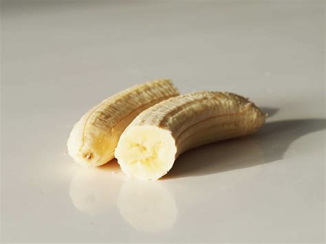 Bananas for Babies - When Can Babies Eat Bananas? - Solid Starts