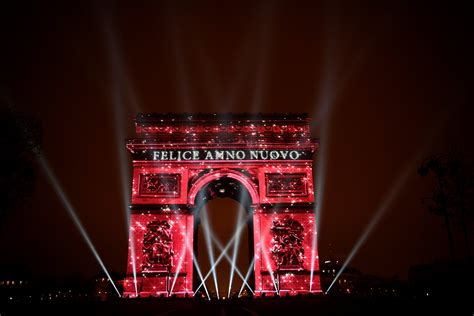 Paris New Year's Eve Live Stream: Watch France's Eiffel Tower ...