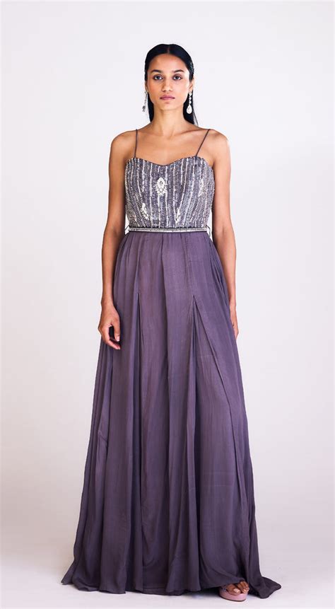 Sale Upto 50% OFF on Designer Ethnic Women Wear – Basanti Kapde aur Koffee