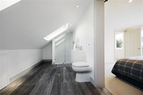 https://st.hzcdn.com/simgs/pictures/bathrooms/elegant-loft-en-suite-bathroom-user-img~c7217e7107bebcac_9-8824-1-b355e07.jpg?utm_source=chatgpt.com