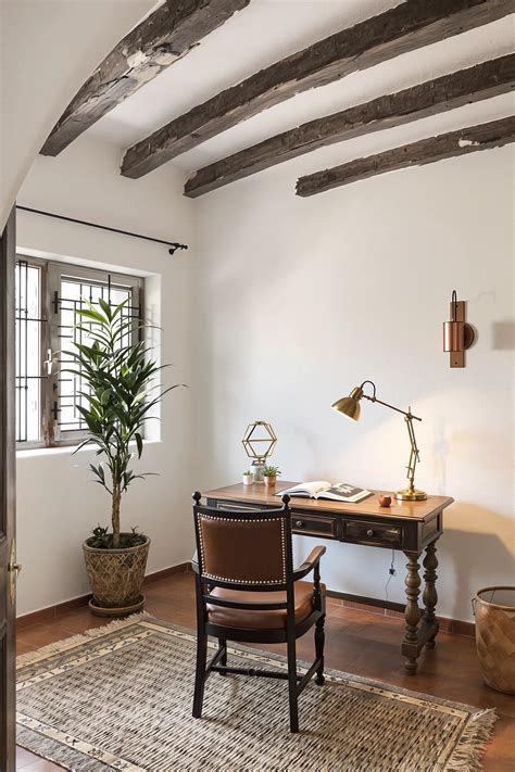 Spanish Home Offices That Blend Focus With Beauty - Edward George